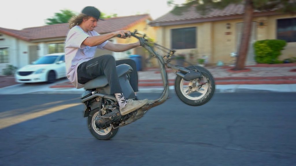 Scooter 2 temps ou 4 temps lequel choisir ? Moto Happening
